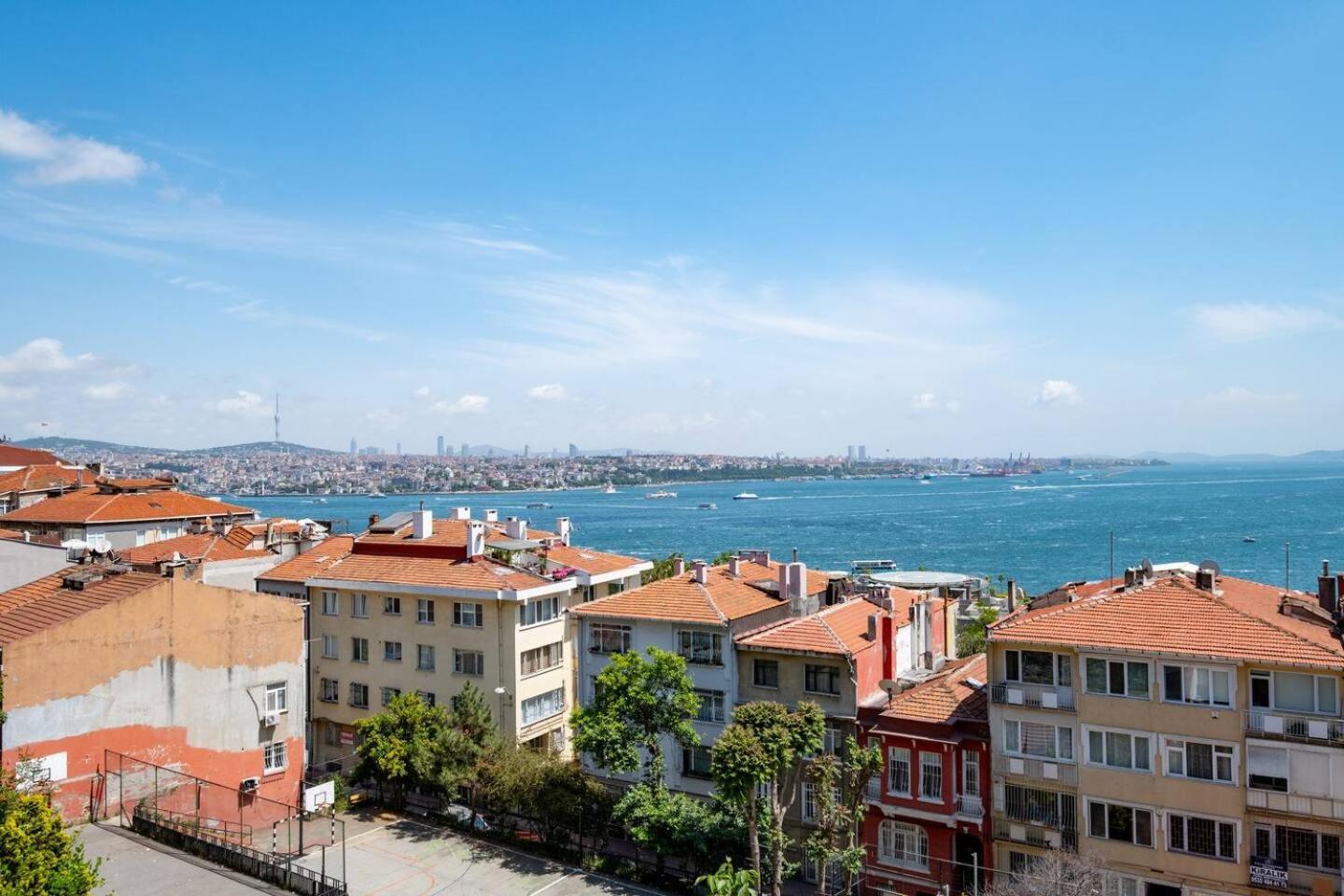 Bosphorus View With Two Bedrooms İstanbul