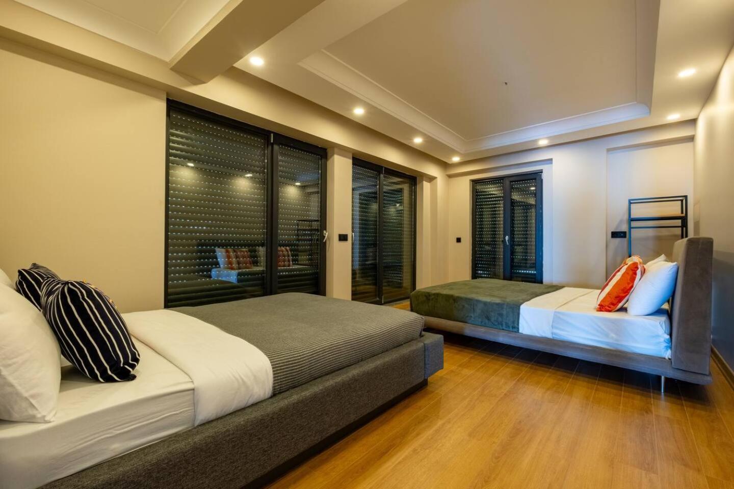Bosphorus View With Two Bedrooms Daire İstanbul